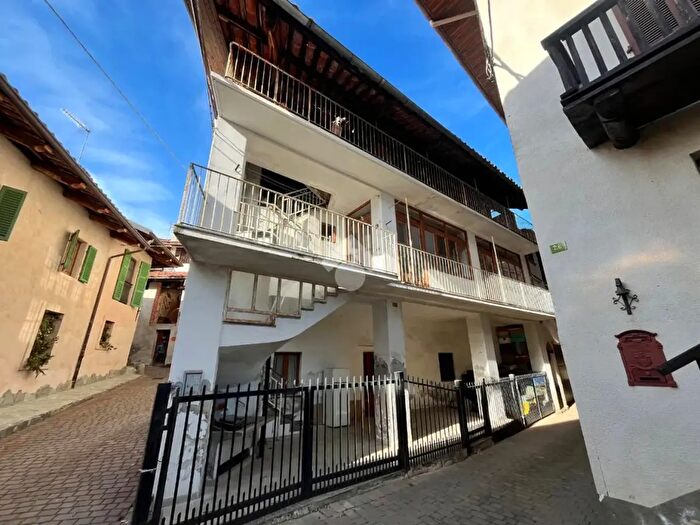 Casa quadrilocale in vendita in Via Rua, Castellamonte