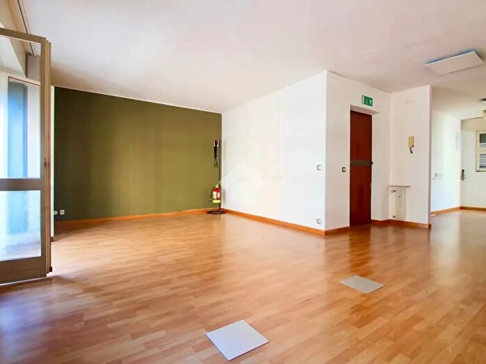 Appartamento trilocale in vendita in Viale Ungheria, Udine