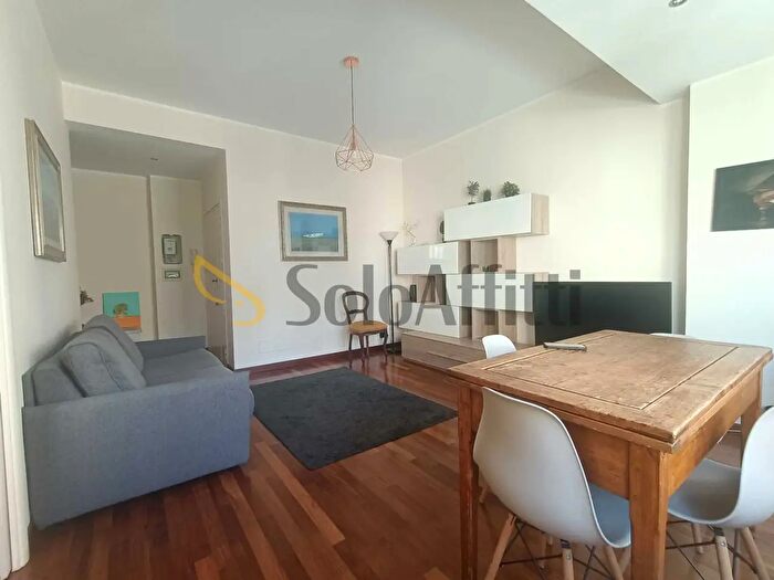 Appartamento trilocale in affitto in Via Teresa Gnoli, Roma