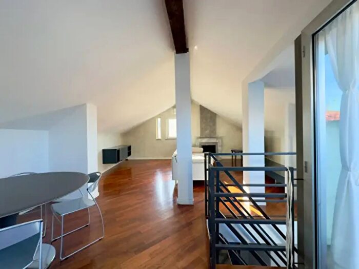 Appartamento bilocale in vendita in Vicolo Palazzo Civico, Novara