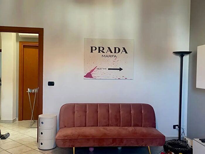 Appartamento trilocale in vendita in Via M Jacchia, Parma