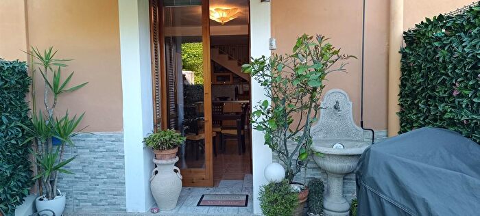 Casa quadrilocale in vendita in Via Aldo Moro, Castelnuovo Magra