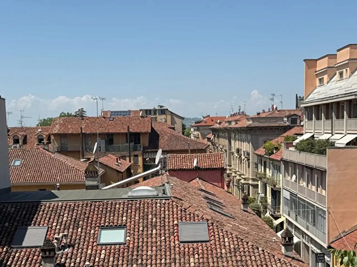 Appartamento quadrilocale in vendita in Corso Michele Coppino, Alba