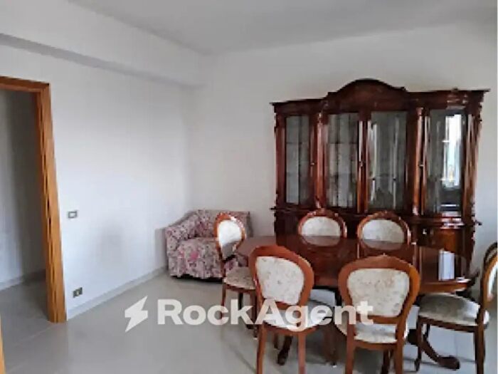 Appartamento con 6 locali in vendita in Caulonia