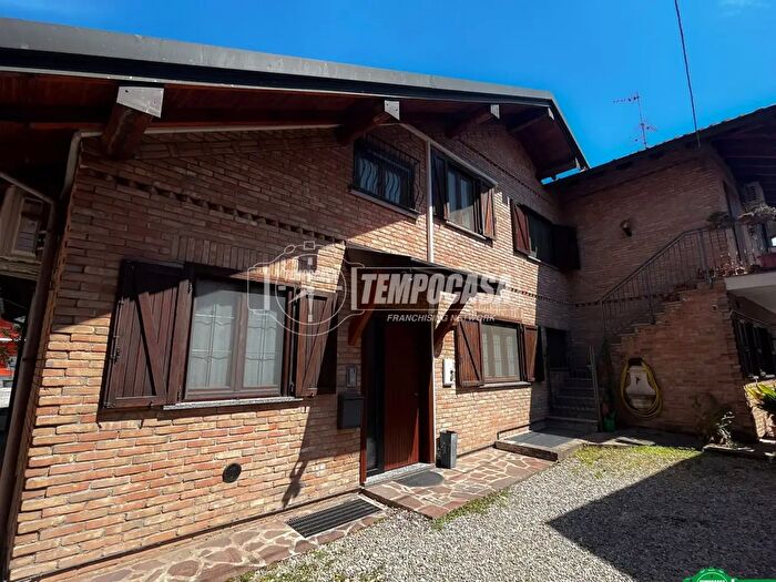 Casa quadrilocale in vendita in Via San Sebastiano, Nova Milanese