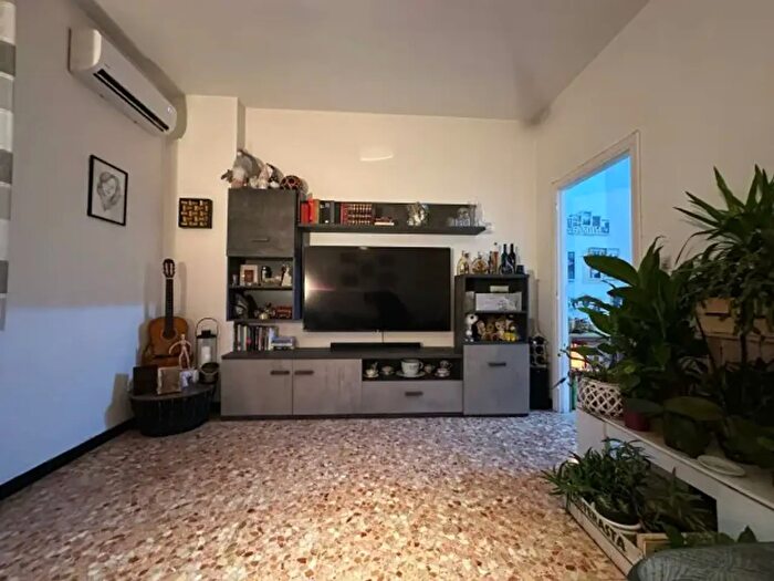 Appartamento trilocale in vendita in Via Buenos Aires, Canelli