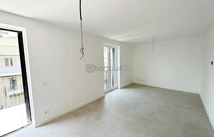 Appartamento bilocale in vendita in Via Geirato, Genova