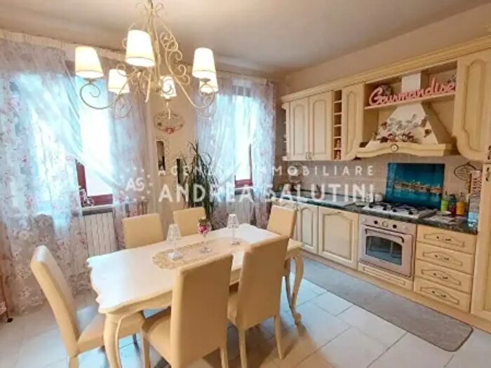 Appartamento con 6 locali in vendita in Montopoli In Val DArno