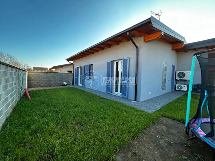 Case in Vendita e in Affitto - 3