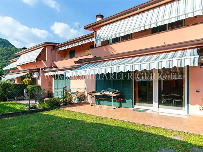 Casa quadrilocale in vendita in Via Colombera di Sotto N, Cisano Bergamasco
