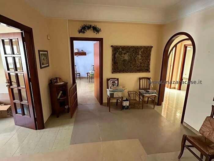 Casa con 7 locali in vendita in Mazara Del Vallo