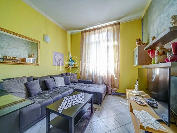 Casa con 5 locali in vendita in Via Cinque Giornate, Gallarate