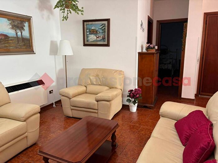 Appartamento trilocale in affitto in Via Pietra Rea, Sgurgola