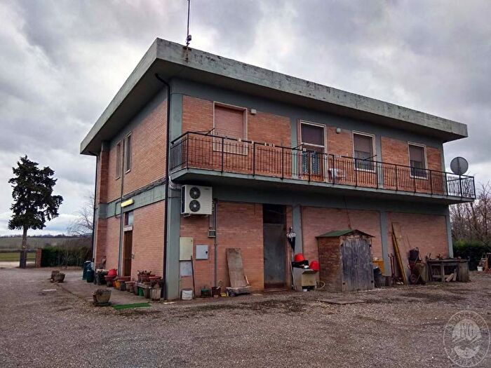 Casa con 6 locali in vendita in Località Casciano, Casole dElsa