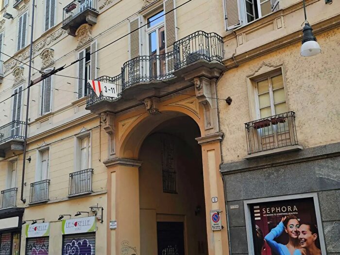 Appartamento quadrilocale in vendita in Via San Francesco d'Assisi, Torino