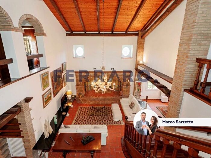 Casa quadrilocale in vendita in Via Roma, Quarto DAltino