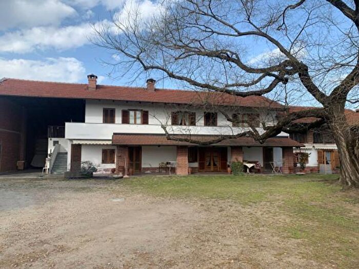 Casa con 6 locali in vendita in Via Genova, Rivalta Di Torino