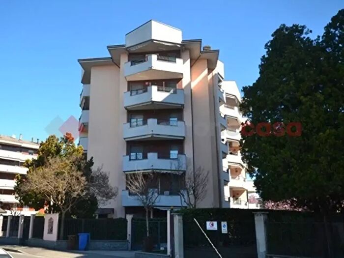 Appartamento bilocale in vendita in Via Mantegna, Pioltello