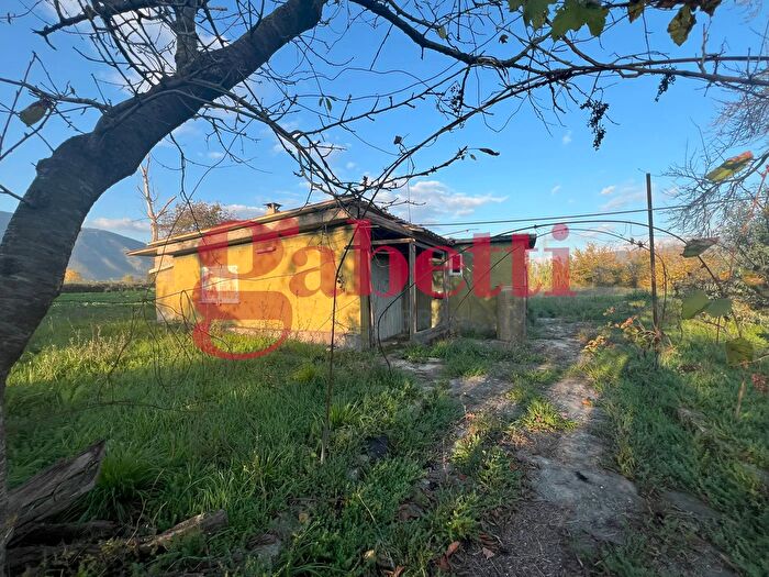 Casa bilocale in vendita in Via Madonnella di Sesto SC, Venafro