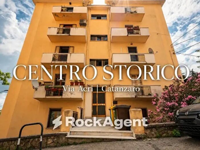Appartamento trilocale in vendita in Via Sant'Agostino, Catanzaro