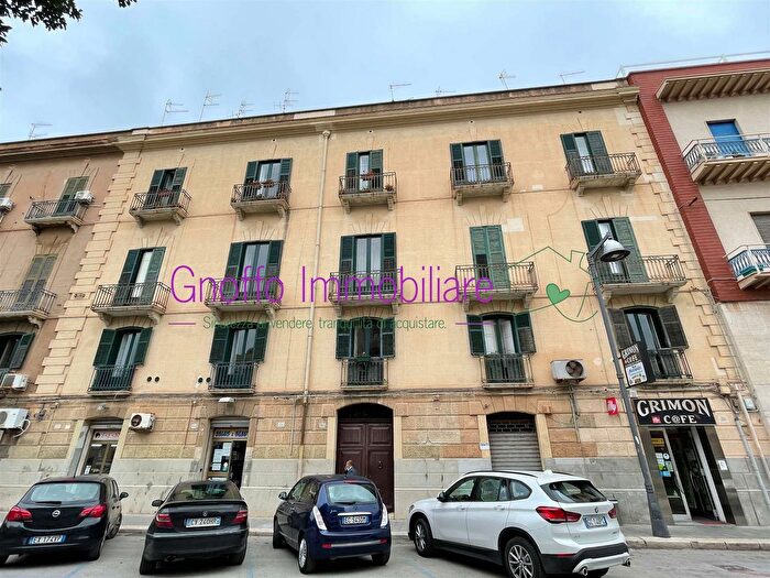 Appartamento quadrilocale in affitto in Trapani, Trapani