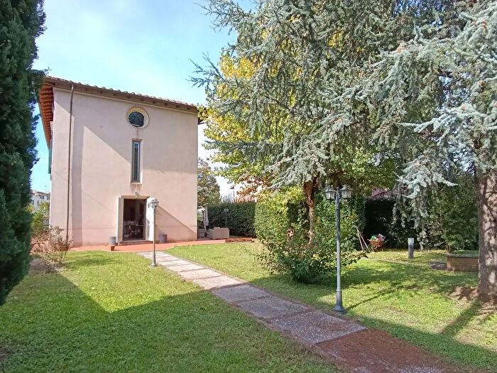 Casa con 8 locali in vendita in Via Toniolo, San Giuliano Terme
