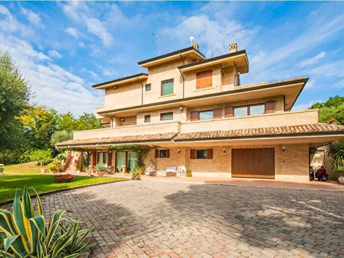 Casa in vendita in Civitanova Marche