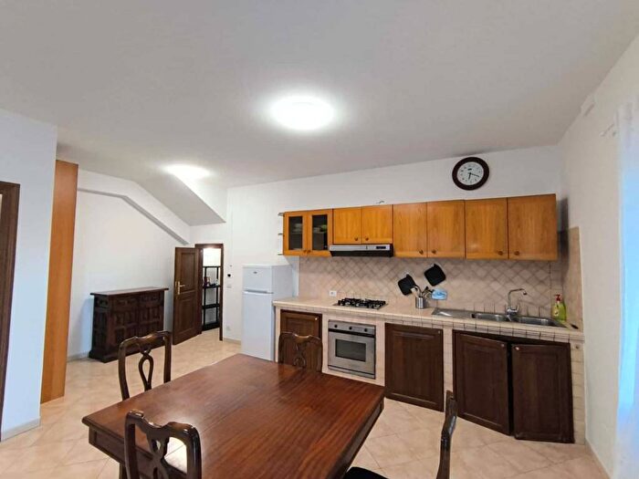 Appartamento trilocale in affitto in Via della Fontana Morta, Cesano, Roma