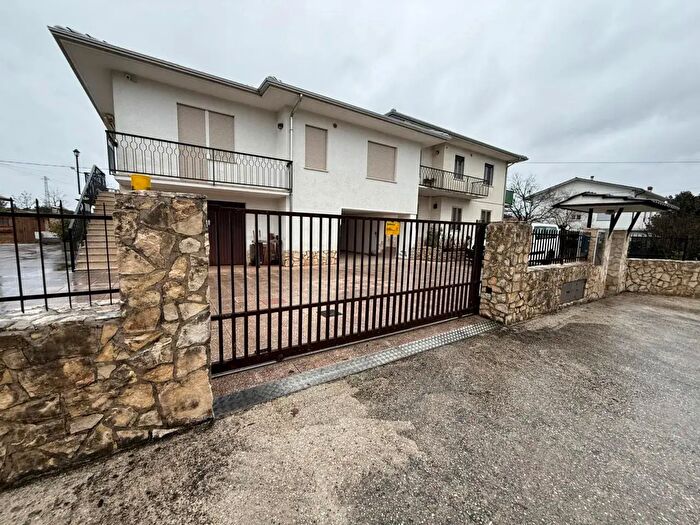 Appartamento quadrilocale in vendita in Quartiere Maronaro, Piovene Rocchette