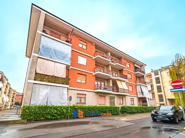 Appartamento trilocale in vendita in Via Silvio Pellico, Bra