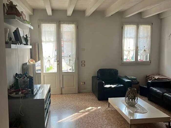 Casa trilocale in vendita in Via Roma, Caldogno