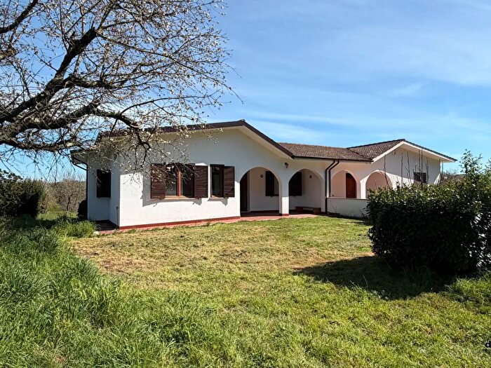 Casa con 5 locali in vendita in Strada Vicinale Vallenzano, Bassano Romano