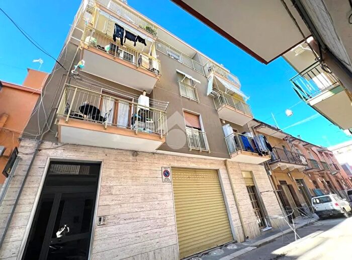 Appartamento trilocale in vendita in Via Cesare Battisti, Barletta