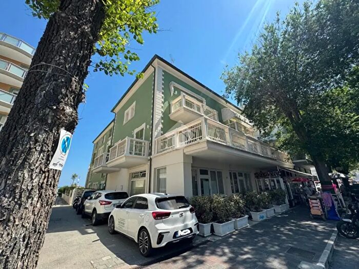 Appartamento monolocale in vendita in Via Giosue' Carducci, Cattolica