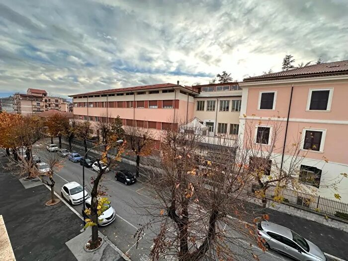 Appartamento trilocale in vendita in Via Mazzini, Avezzano