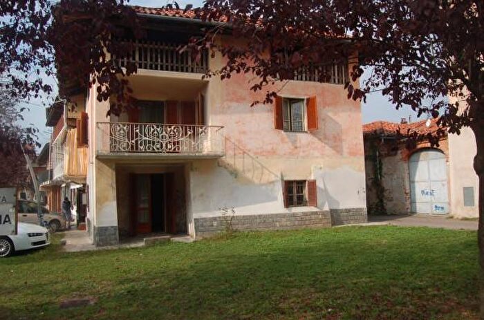 Casa quadrilocale in vendita in Strada Provinciale di agliè, Feletto
