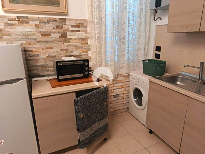 Appartamento monolocale in affitto in Roma, Centro Storico, Reggio Emilia