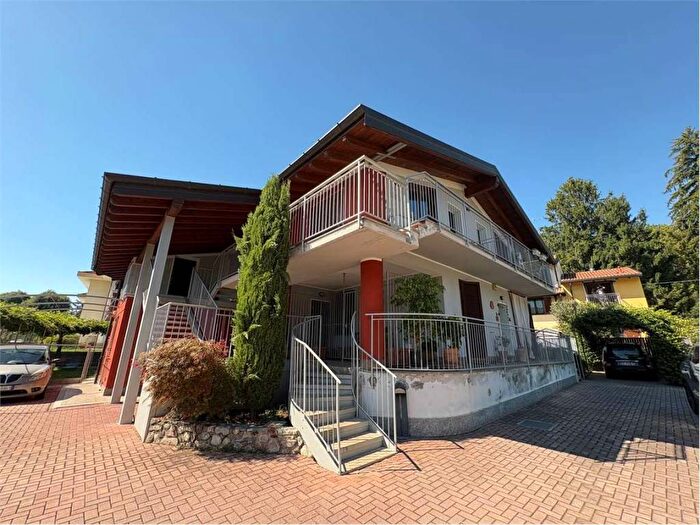 Appartamento bilocale in vendita in Via Edmondo De Amicis, Centro, Somma Lombardo