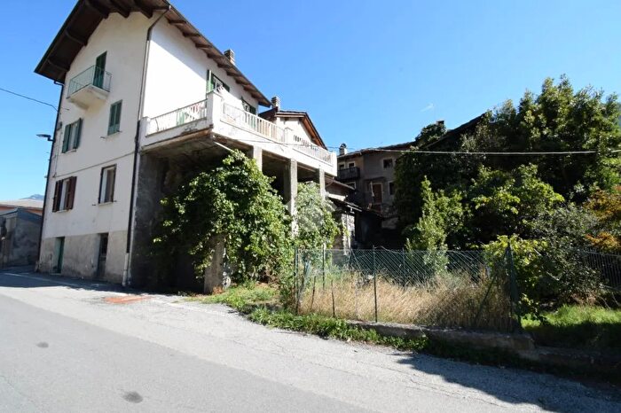 Case in Vendita e in Affitto - 2