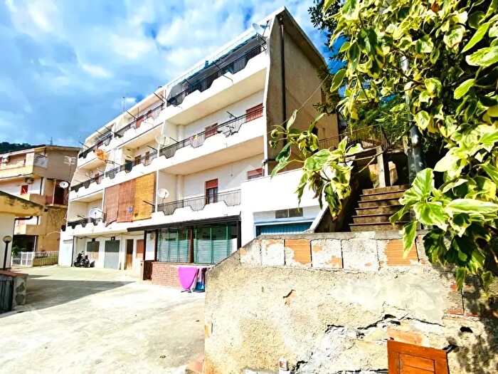 Appartamento trilocale in vendita in Contrada Triolo, Cetraro