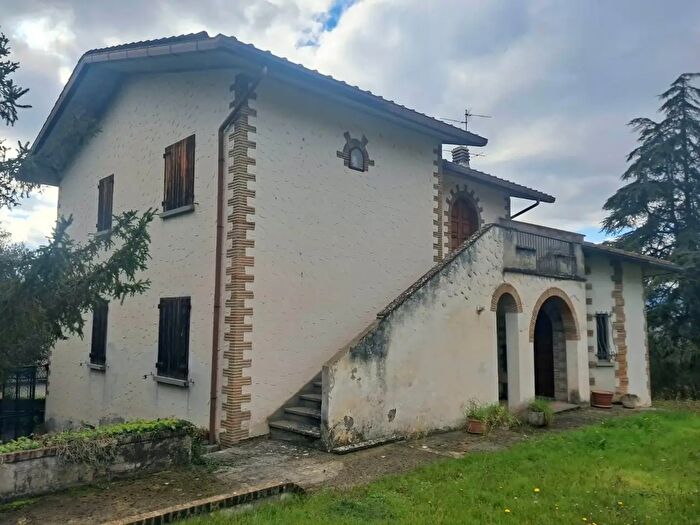 Casa con 14 locali in vendita in Viale degli Eroi, Citerna