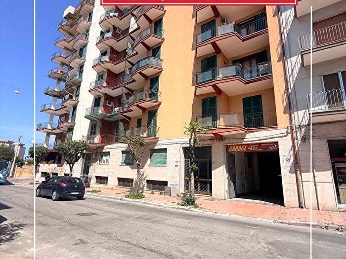 Appartamento bilocale in affitto in Via Japigia, Borgo, Taranto