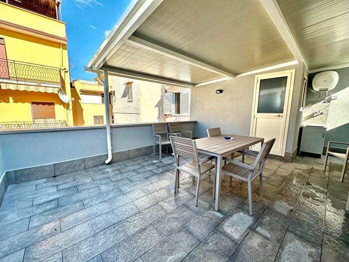 Casa trilocale in affitto in Via Trento, Centro, Terrasini