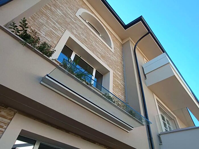 Appartamento trilocale in vendita in Via Sandro Pertini, Cernusco Sul Naviglio