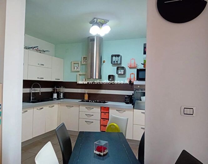 Appartamento trilocale in vendita in Via Rossate, Comazzo