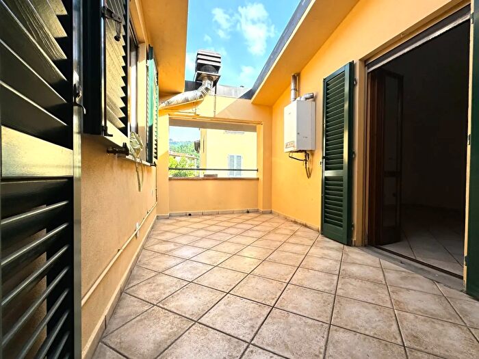 Appartamento quadrilocale in vendita in Via Camaldoli, Vernio