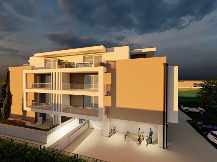 Appartamento con 5 locali in vendita in Via Bernardo Trevisan, Padova