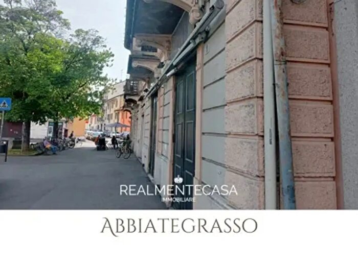 Appartamento trilocale in vendita in Via Pavia, Abbiategrasso