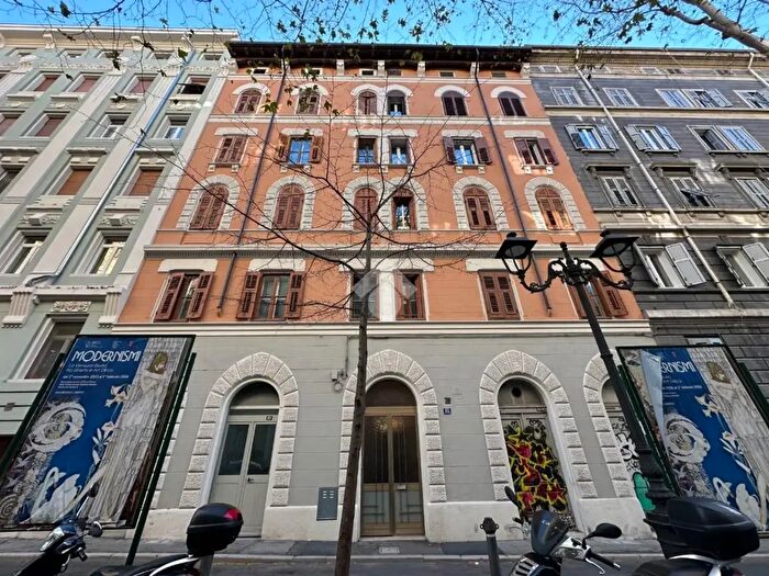 Appartamento bilocale in affitto in VLe Venti Settembre, Trieste