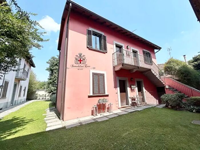 Case in Vendita e in Affitto - 3